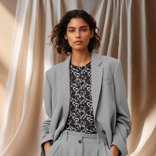 Light &amp; Lush Viscose - Mnstret