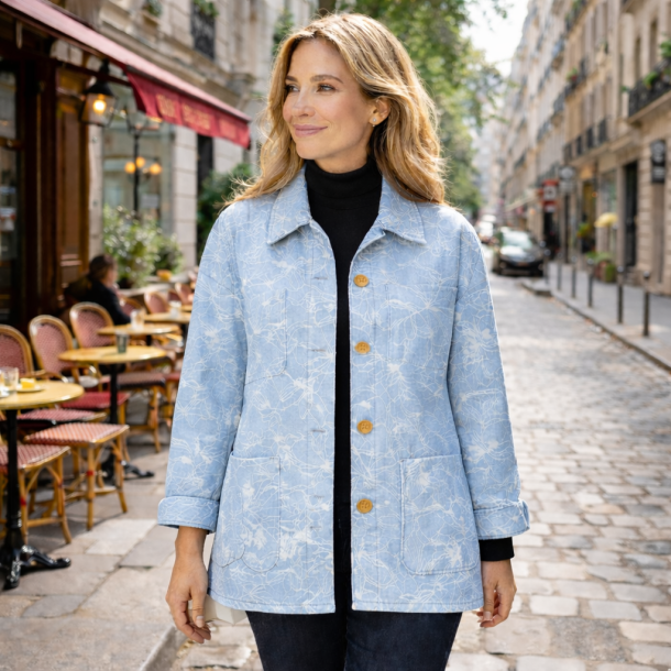 Denim med allover jacquard blomsterm�nster � lys bund