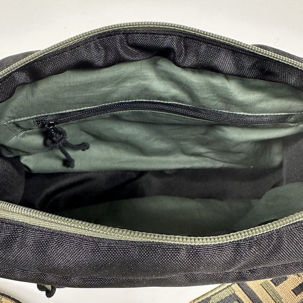 Alberte crossover DIY - Sort med army