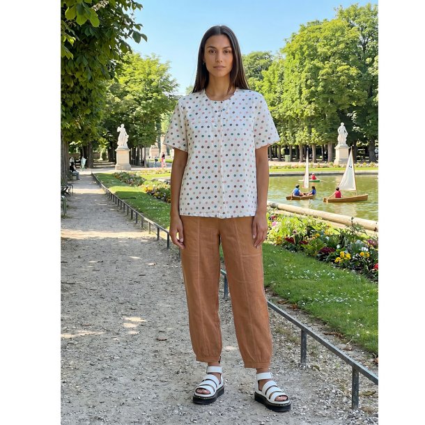 Light &Lush poplin - Sm� prikker